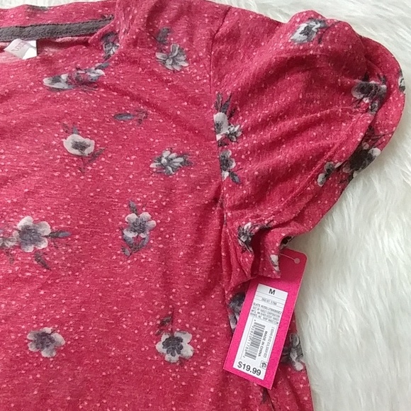 Top - Picture 2 of 3